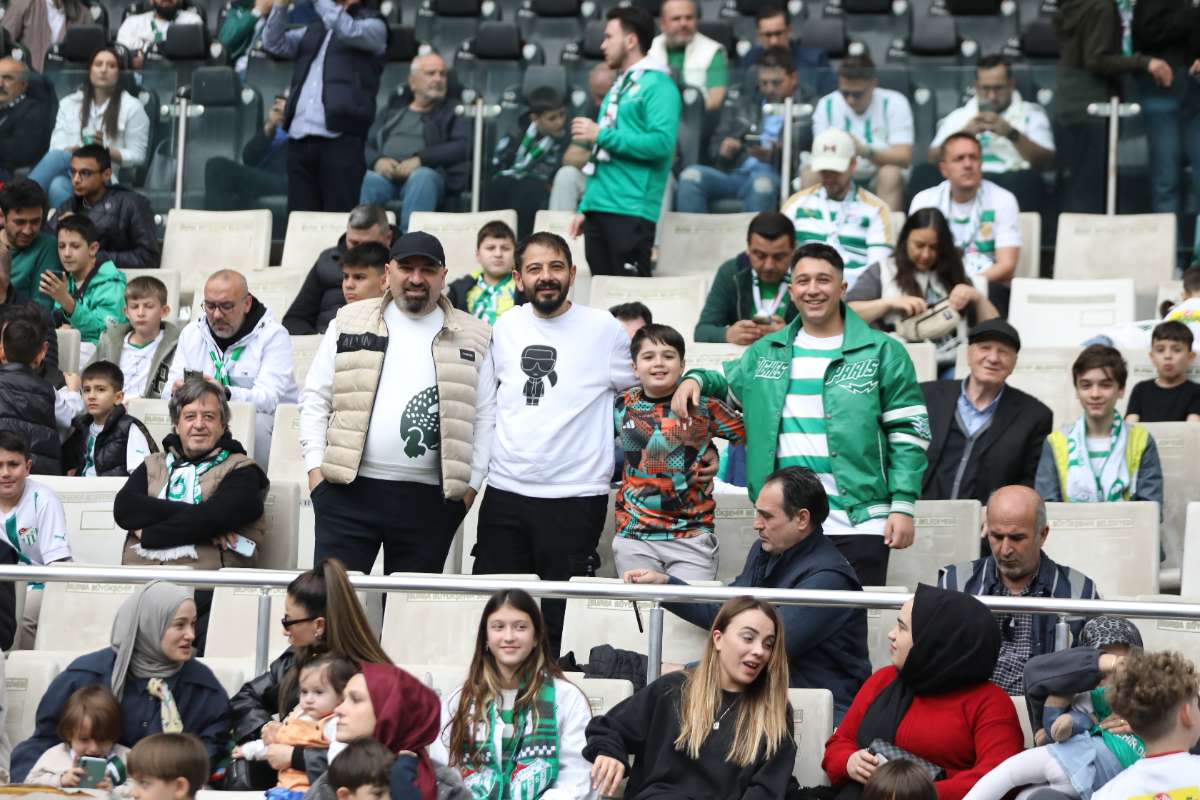 (FOTO GALERİ) BURSASPOR - 23 ELAZIĞ FK TARAFTAR FOTOĞRAFLARI