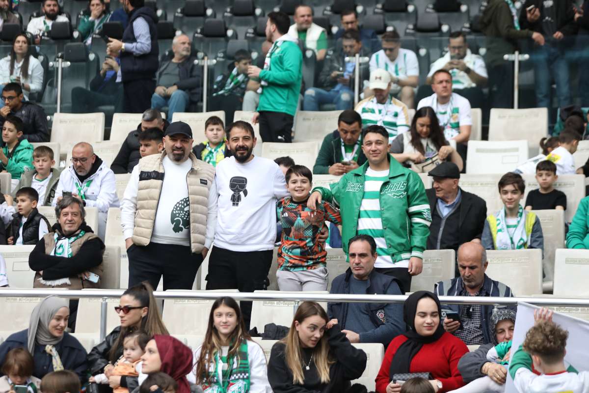 (FOTO GALERİ) BURSASPOR - 23 ELAZIĞ FK TARAFTAR FOTOĞRAFLARI