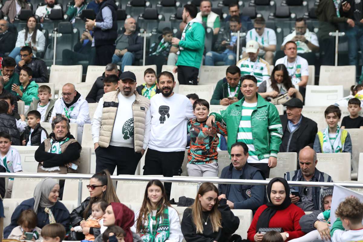 (FOTO GALERİ) BURSASPOR - 23 ELAZIĞ FK TARAFTAR FOTOĞRAFLARI