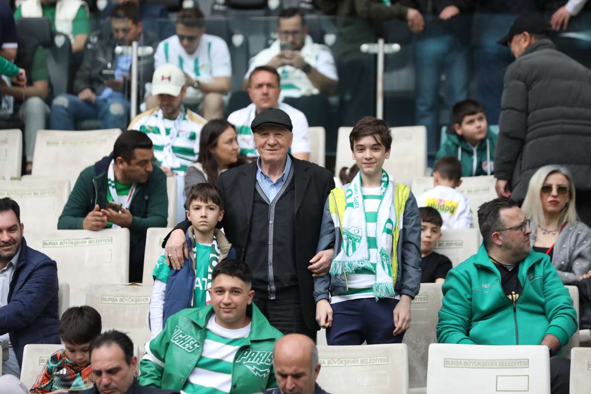 (FOTO GALERİ) BURSASPOR - 23 ELAZIĞ FK TARAFTAR FOTOĞRAFLARI