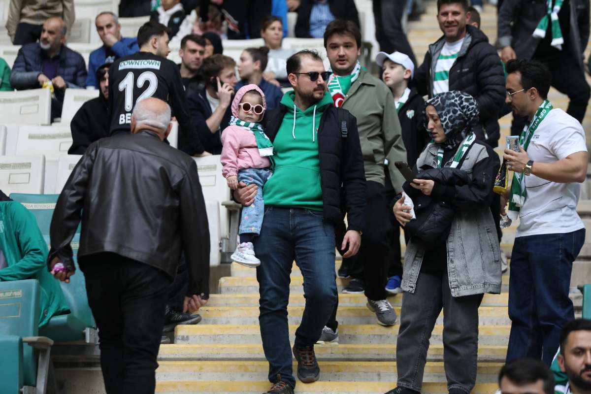(FOTO GALERİ) BURSASPOR - 23 ELAZIĞ FK TARAFTAR FOTOĞRAFLARI