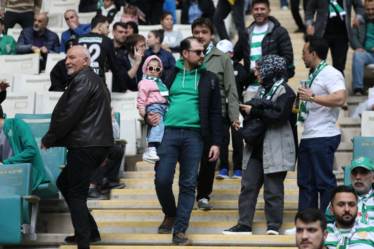 (FOTO GALERİ) BURSASPOR - 23 ELAZIĞ FK TARAFTAR FOTOĞRAFLARI