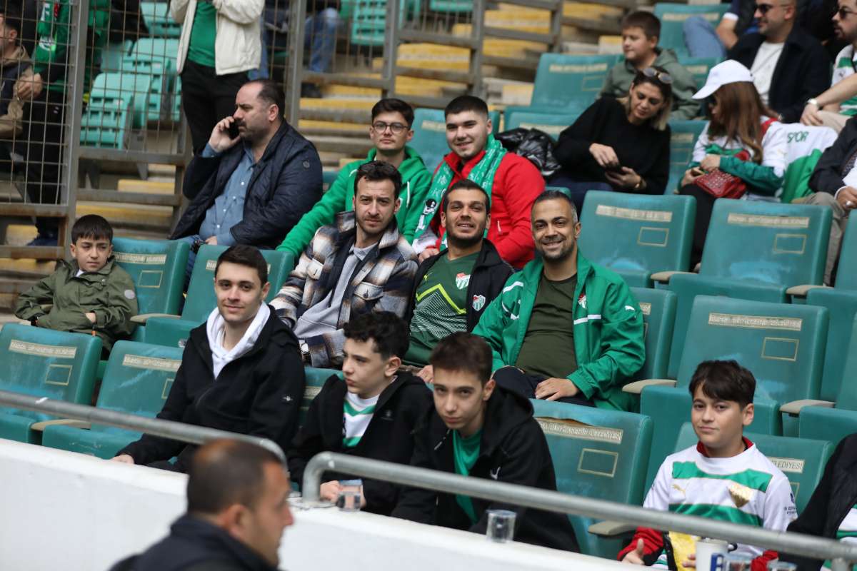 (FOTO GALERİ) BURSASPOR - 23 ELAZIĞ FK TARAFTAR FOTOĞRAFLARI