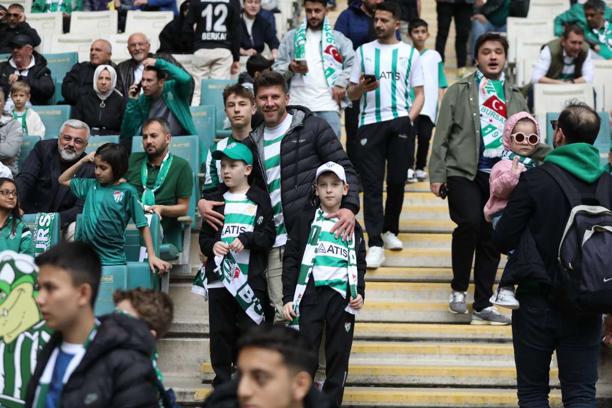 (FOTO GALERİ) BURSASPOR - 23 ELAZIĞ FK TARAFTAR FOTOĞRAFLARI