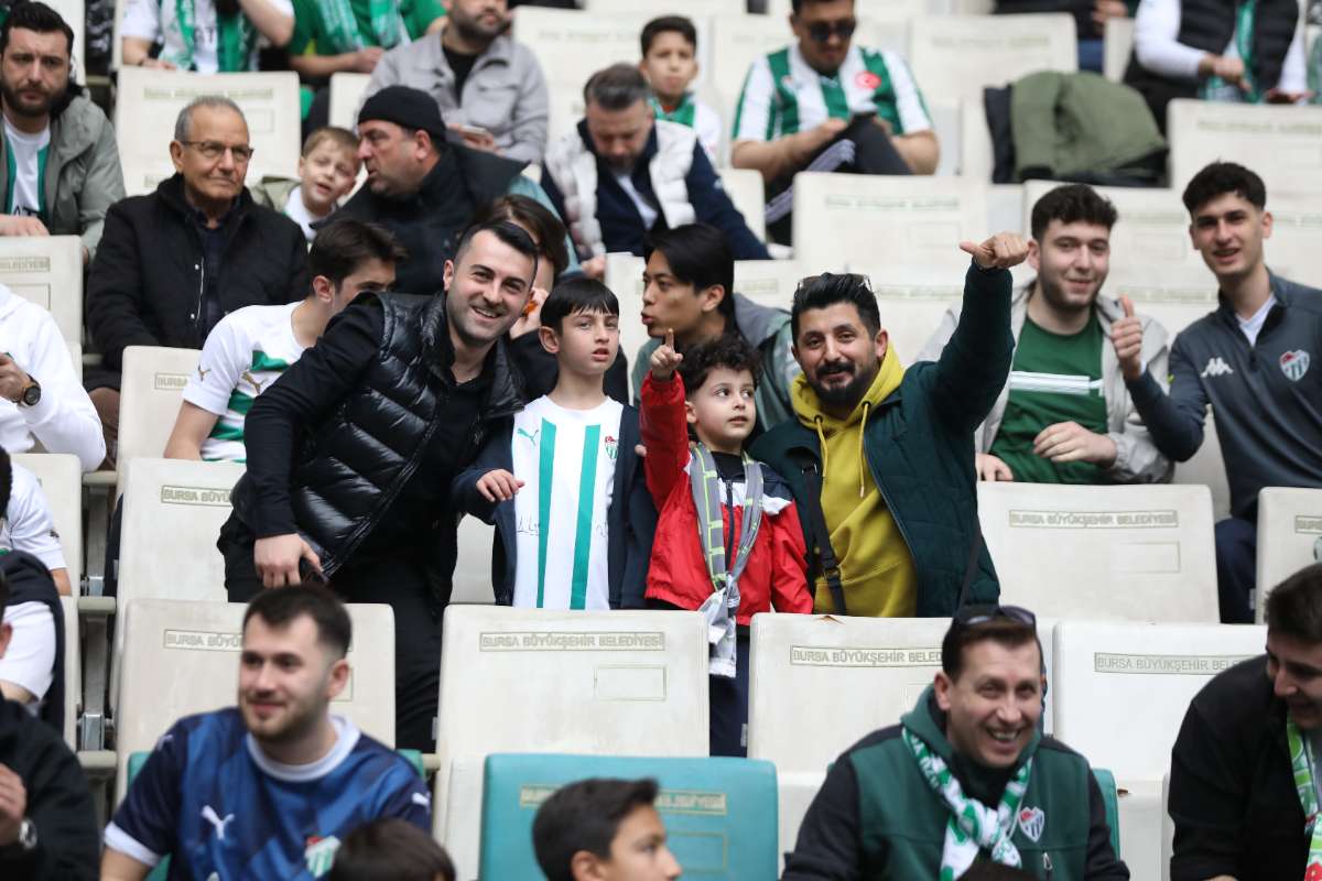 (FOTO GALERİ) BURSASPOR - 23 ELAZIĞ FK TARAFTAR FOTOĞRAFLARI