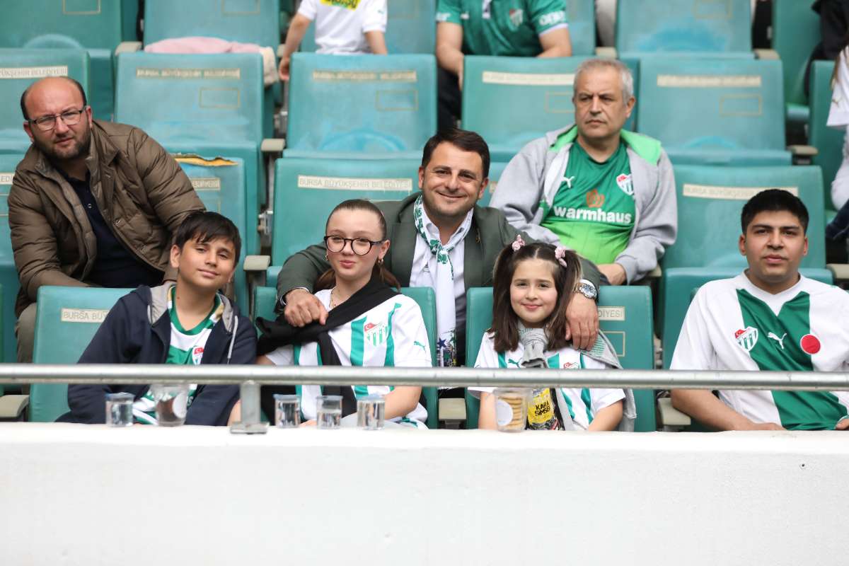 (FOTO GALERİ) BURSASPOR - 23 ELAZIĞ FK TARAFTAR FOTOĞRAFLARI