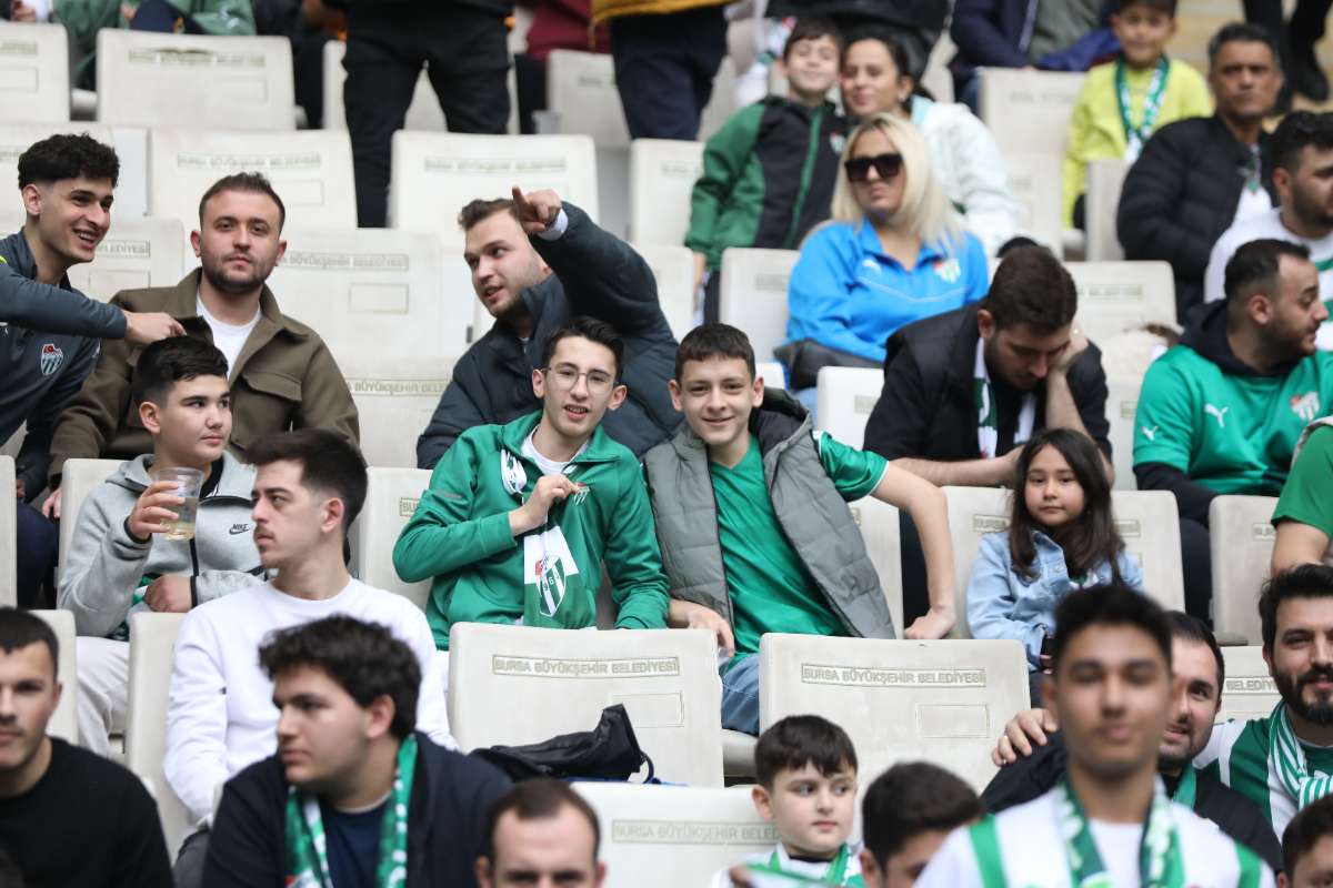 (FOTO GALERİ) BURSASPOR - 23 ELAZIĞ FK TARAFTAR FOTOĞRAFLARI