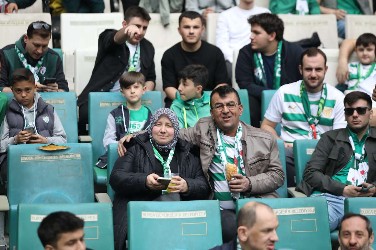 (FOTO GALERİ) BURSASPOR - 23 ELAZIĞ FK TARAFTAR FOTOĞRAFLARI