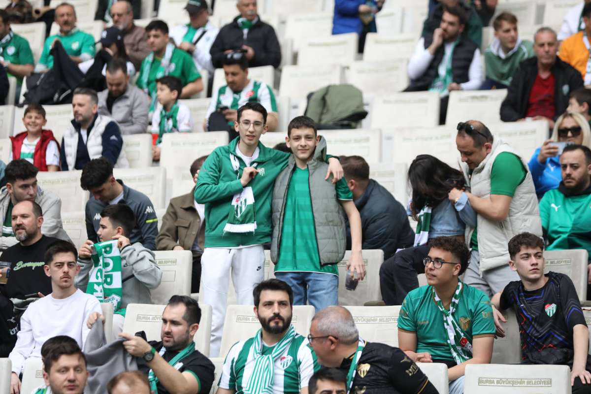 (FOTO GALERİ) BURSASPOR - 23 ELAZIĞ FK TARAFTAR FOTOĞRAFLARI