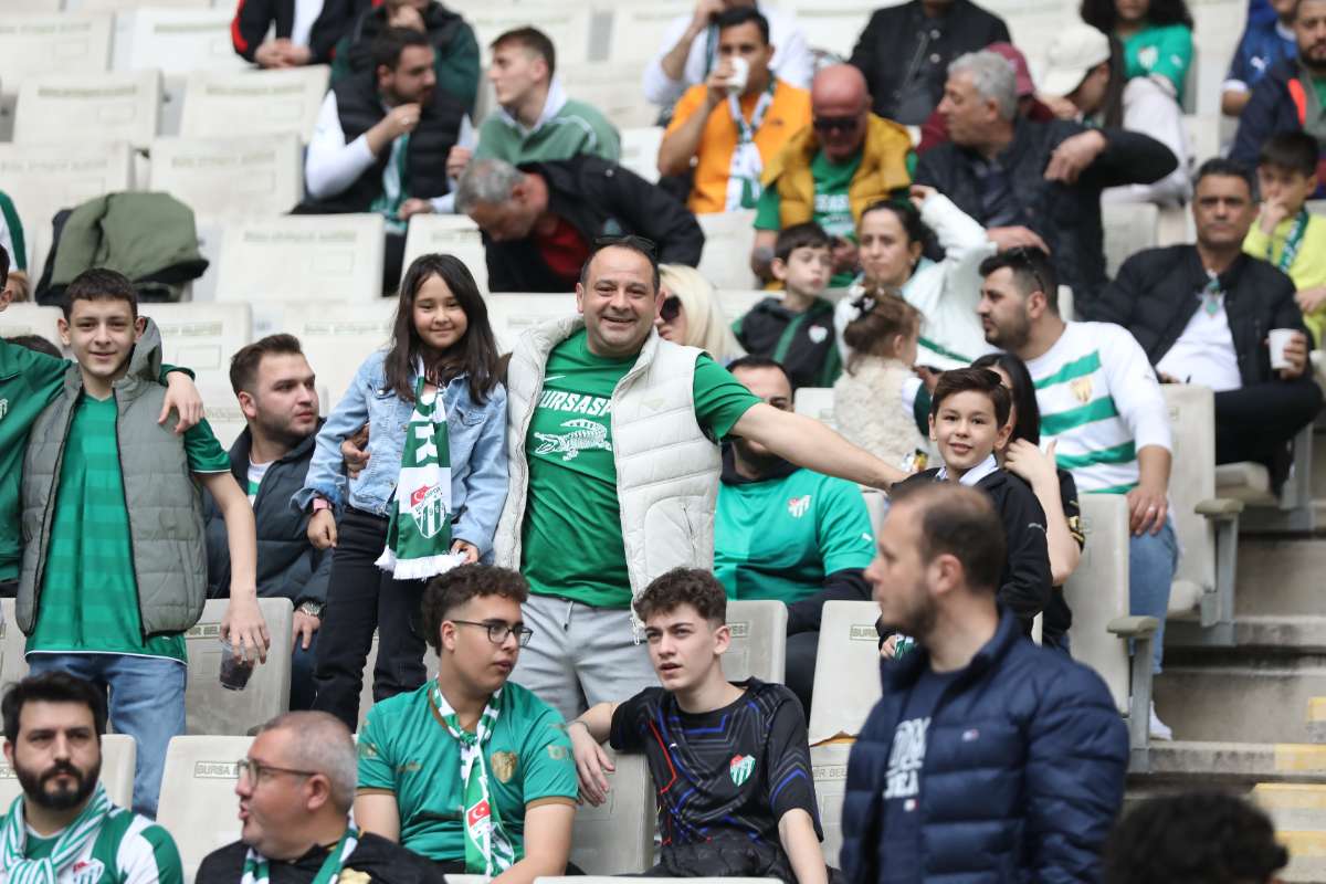 (FOTO GALERİ) BURSASPOR - 23 ELAZIĞ FK TARAFTAR FOTOĞRAFLARI