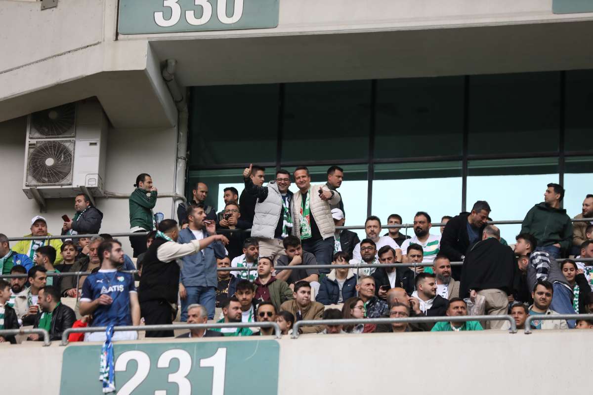 (FOTO GALERİ) BURSASPOR - 23 ELAZIĞ FK TARAFTAR FOTOĞRAFLARI