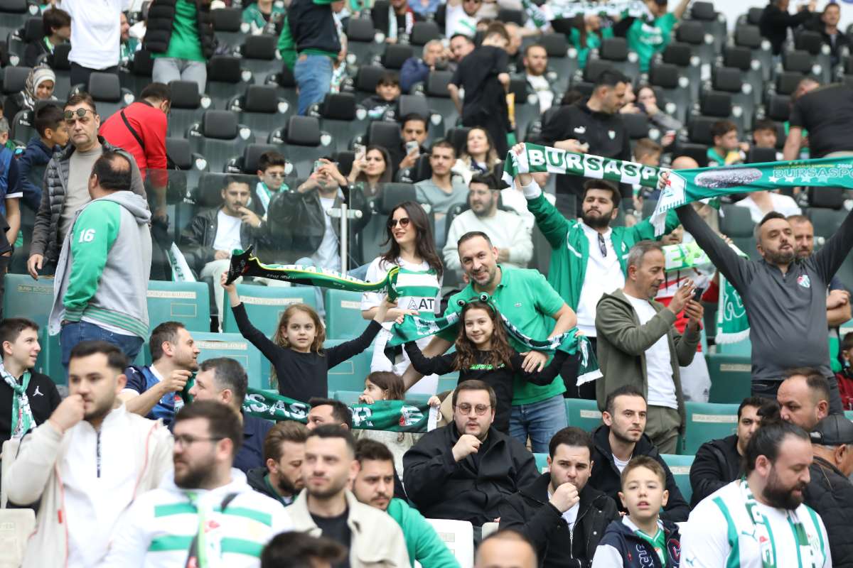 (FOTO GALERİ) BURSASPOR - 23 ELAZIĞ FK TARAFTAR FOTOĞRAFLARI