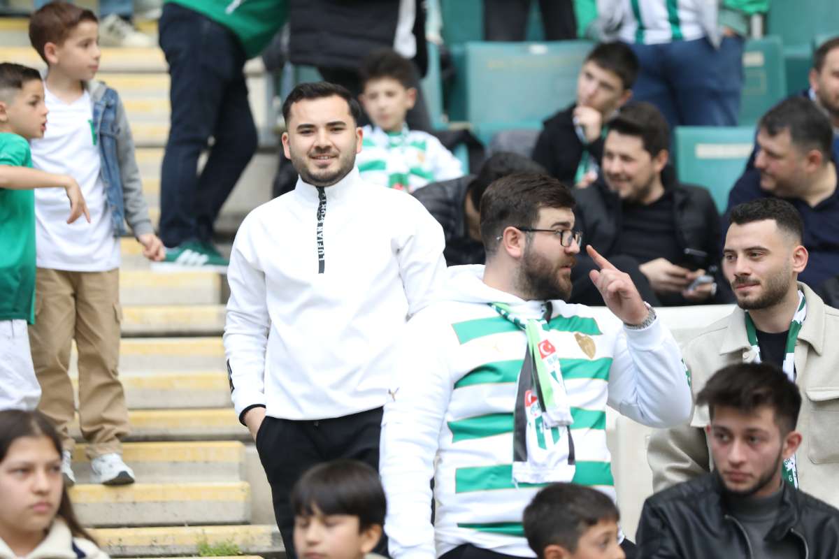 (FOTO GALERİ) BURSASPOR - 23 ELAZIĞ FK TARAFTAR FOTOĞRAFLARI