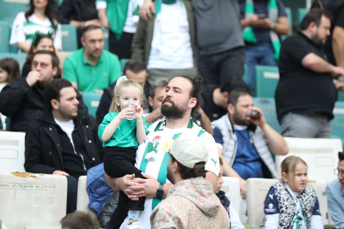(FOTO GALERİ) BURSASPOR - 23 ELAZIĞ FK TARAFTAR FOTOĞRAFLARI