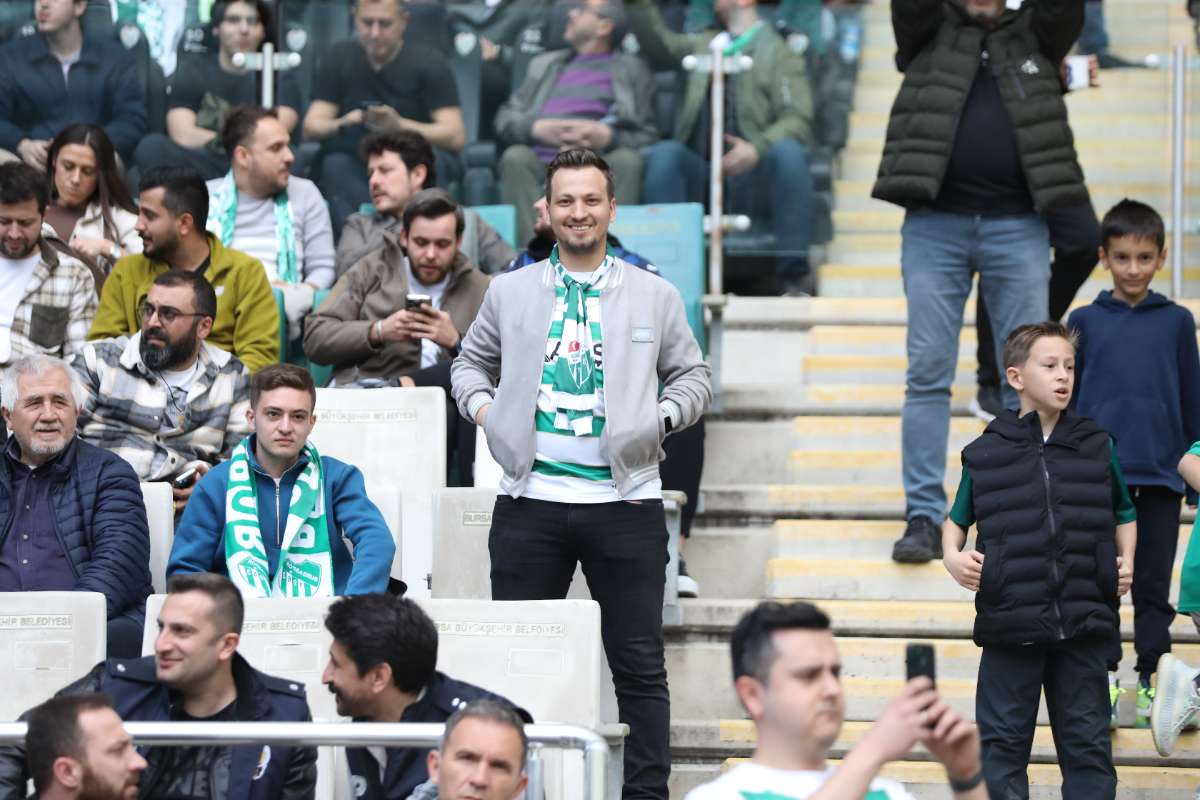 (FOTO GALERİ) BURSASPOR - 23 ELAZIĞ FK TARAFTAR FOTOĞRAFLARI