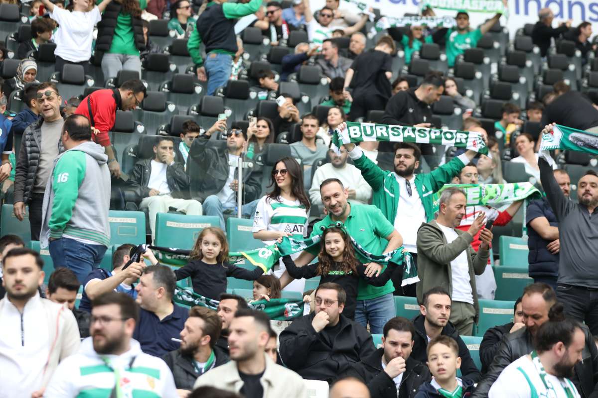 (FOTO GALERİ) BURSASPOR - 23 ELAZIĞ FK TARAFTAR FOTOĞRAFLARI