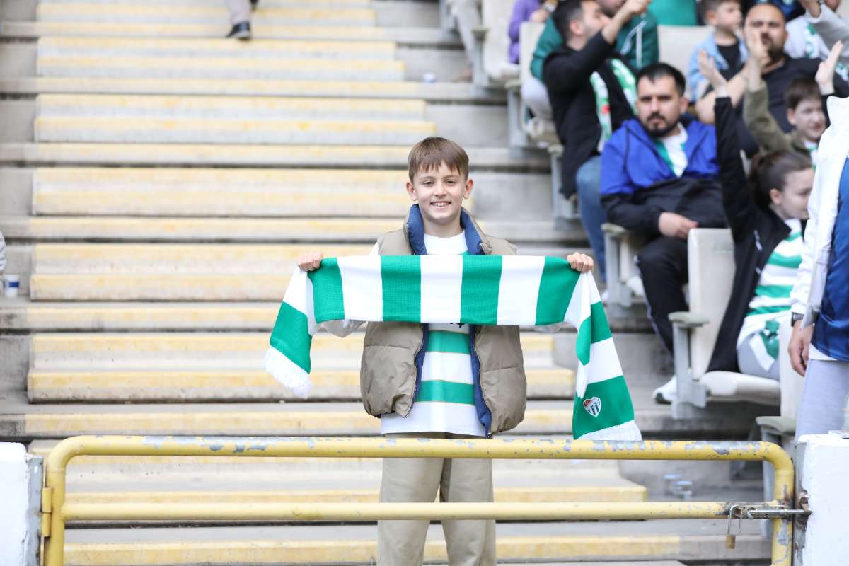 (FOTO GALERİ) BURSASPOR - 23 ELAZIĞ FK TARAFTAR FOTOĞRAFLARI