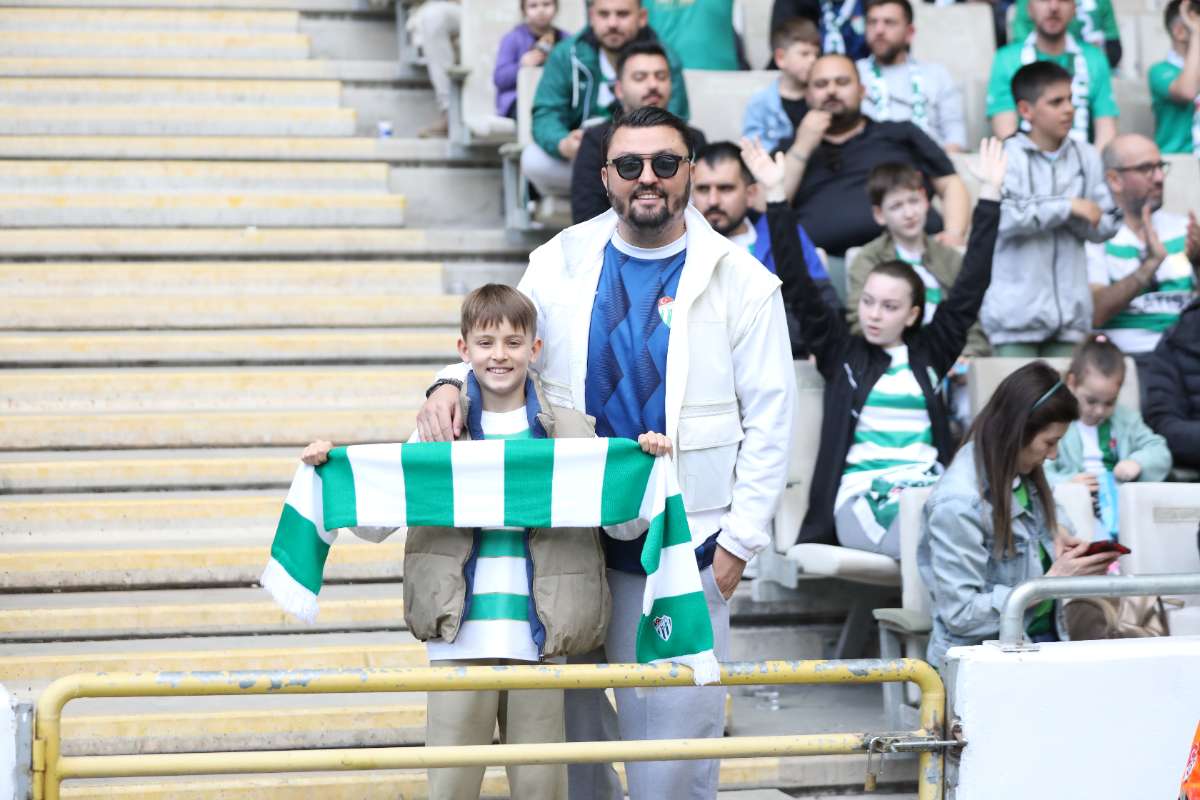 (FOTO GALERİ) BURSASPOR - 23 ELAZIĞ FK TARAFTAR FOTOĞRAFLARI