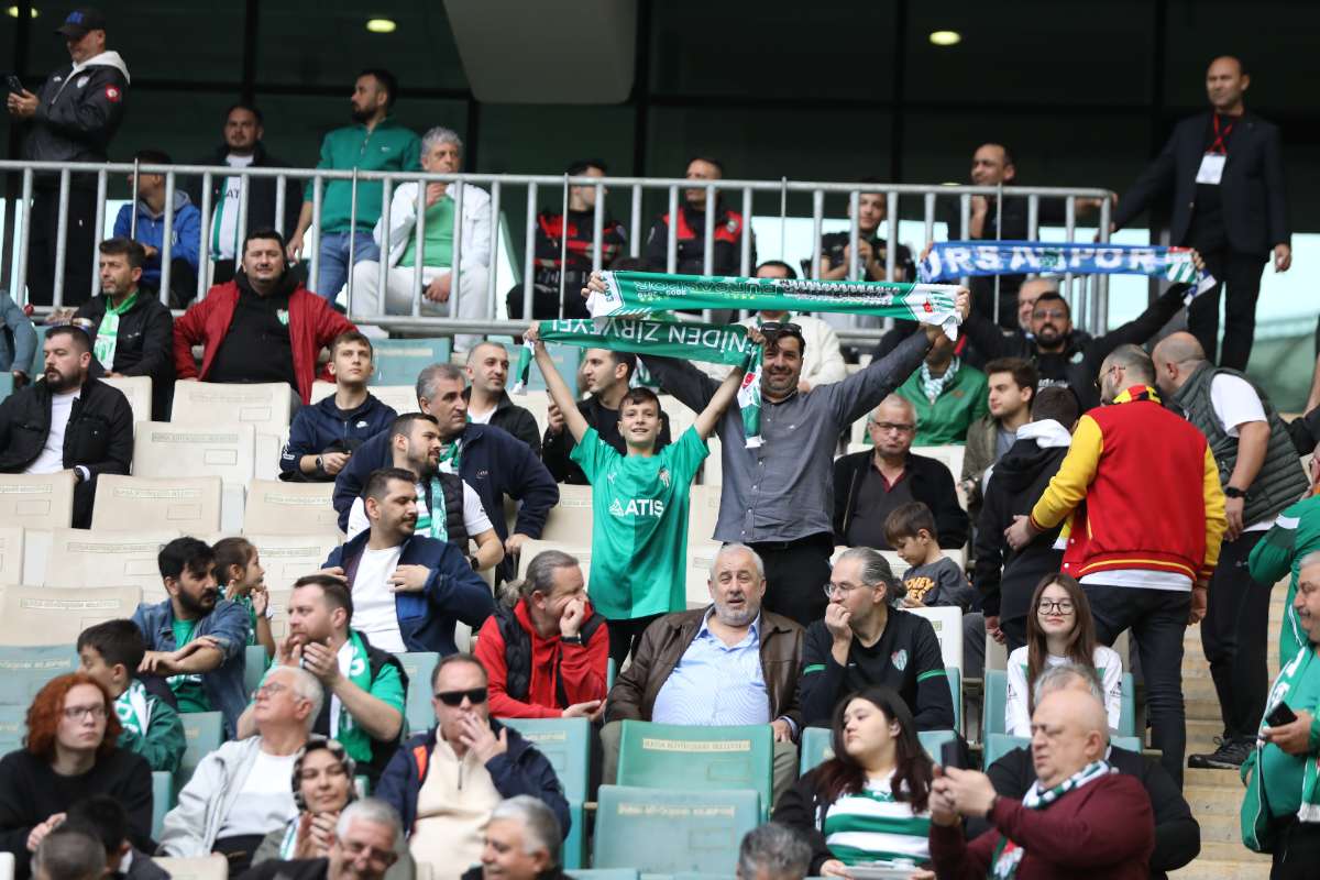 (FOTO GALERİ) BURSASPOR - 23 ELAZIĞ FK TARAFTAR FOTOĞRAFLARI