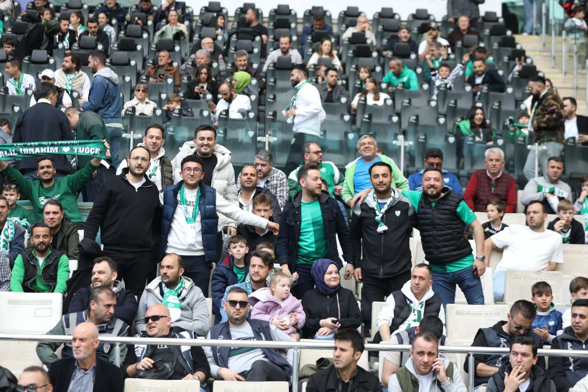 (FOTO GALERİ) BURSASPOR - 23 ELAZIĞ FK TARAFTAR FOTOĞRAFLARI