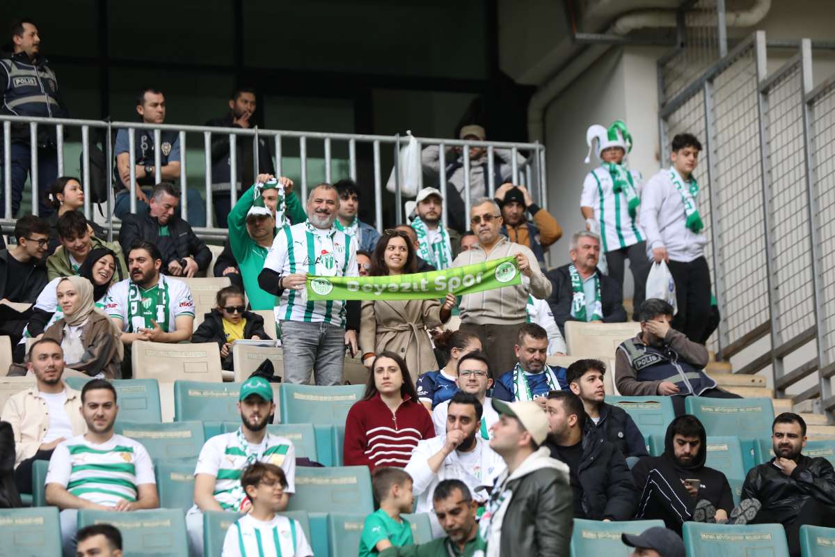 (FOTO GALERİ) BURSASPOR - 23 ELAZIĞ FK TARAFTAR FOTOĞRAFLARI
