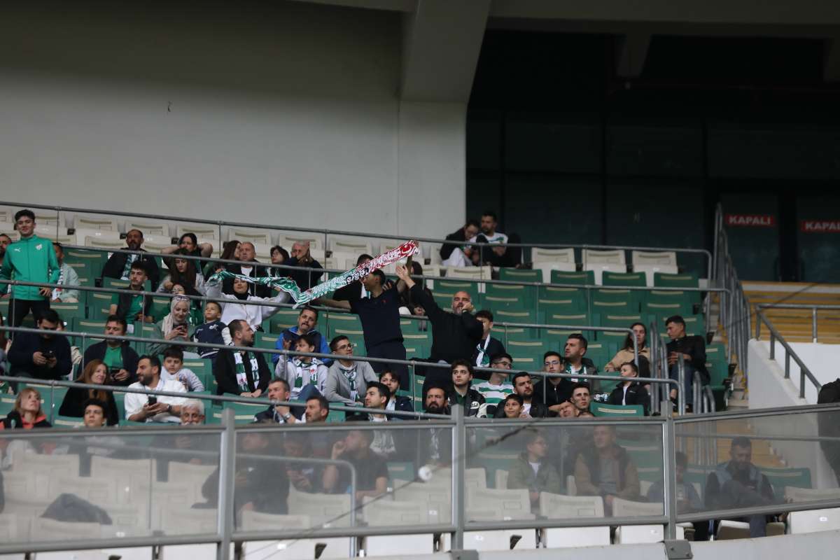(FOTO GALERİ) BURSASPOR - 23 ELAZIĞ FK TARAFTAR FOTOĞRAFLARI