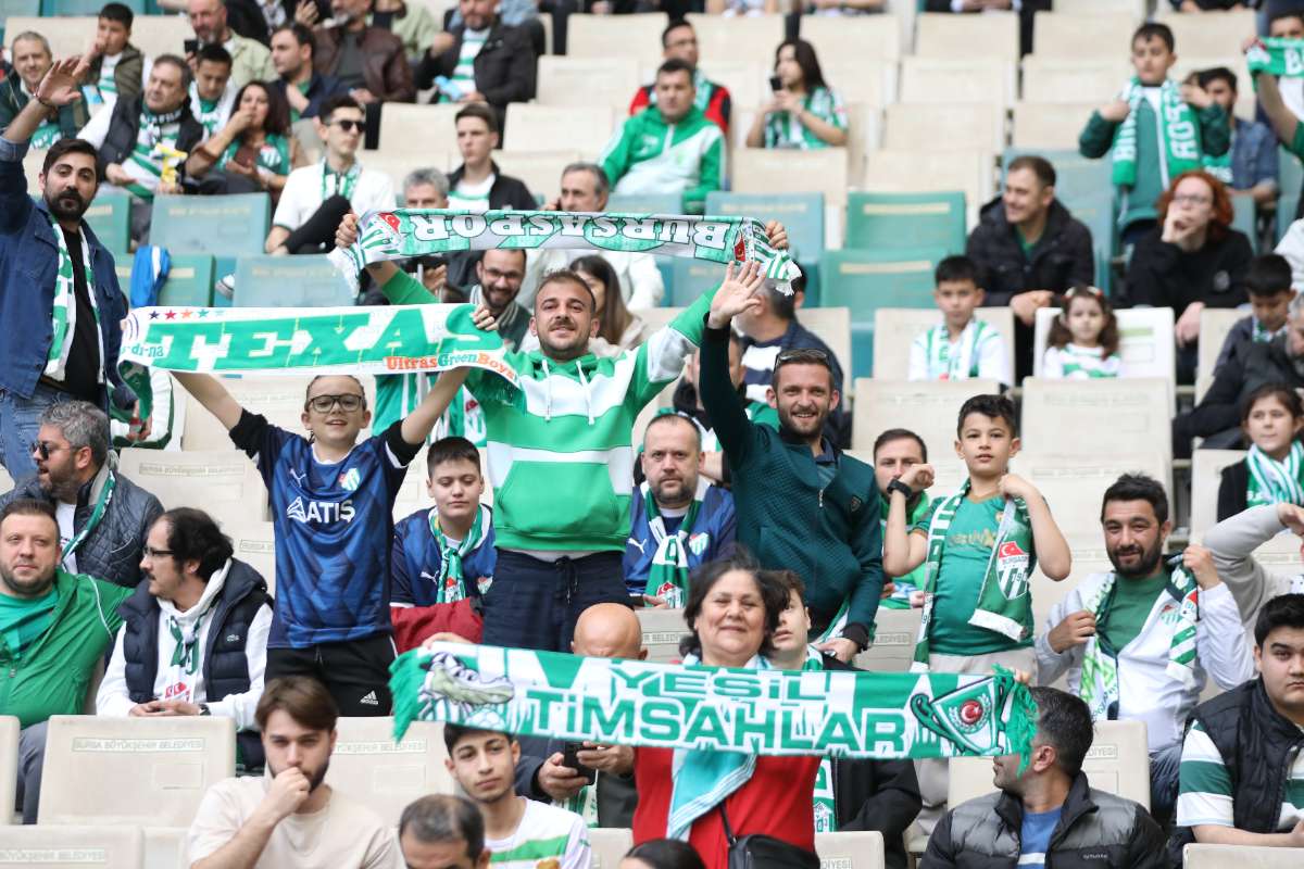 (FOTO GALERİ) BURSASPOR - 23 ELAZIĞ FK TARAFTAR FOTOĞRAFLARI