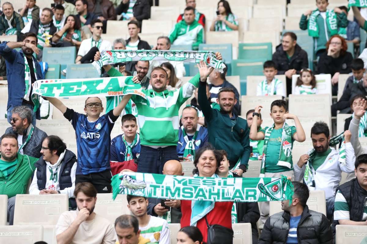 (FOTO GALERİ) BURSASPOR - 23 ELAZIĞ FK TARAFTAR FOTOĞRAFLARI