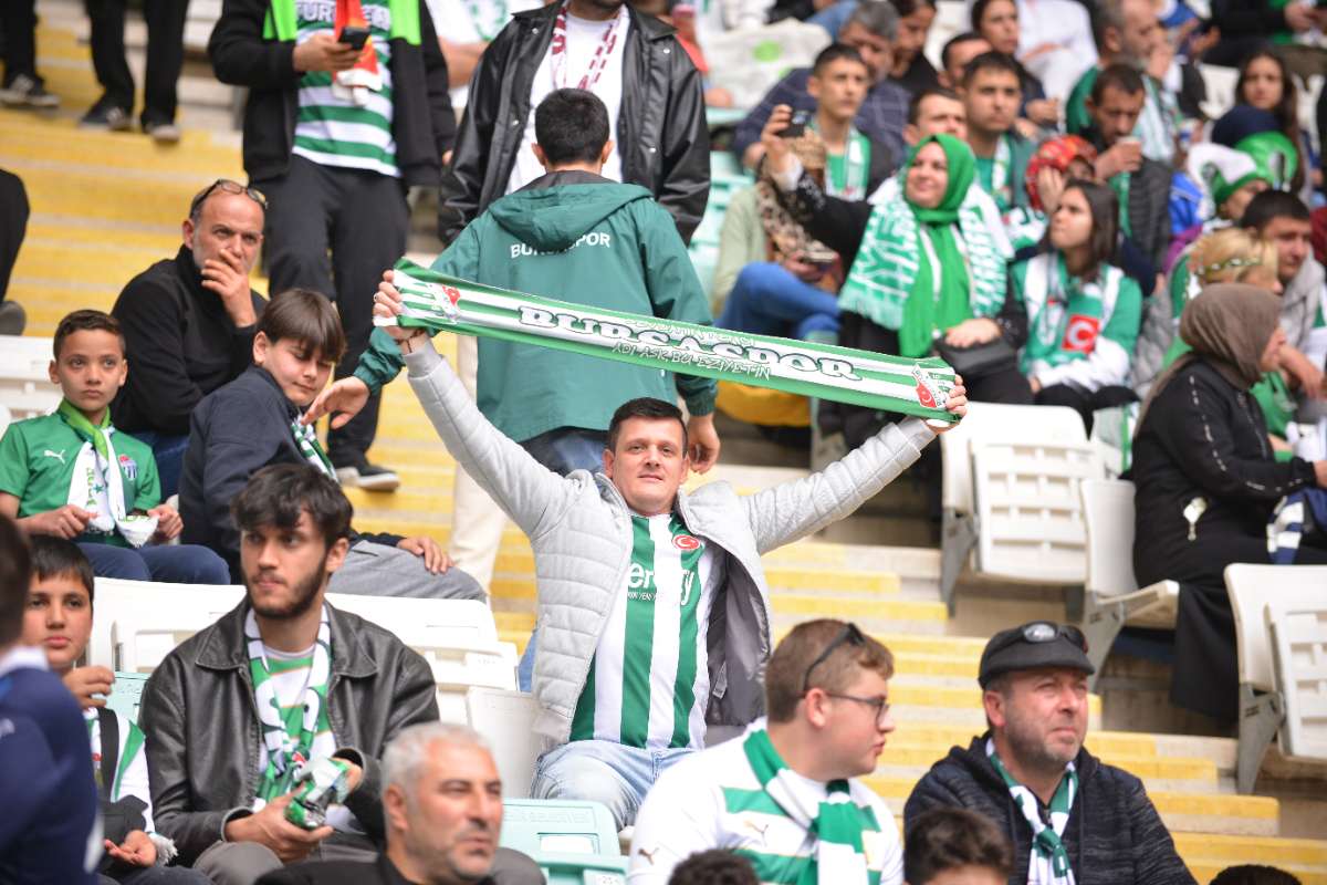 (FOTO GALERİ) BURSASPOR - 23 ELAZIĞ FK TARAFTAR FOTOĞRAFLARI