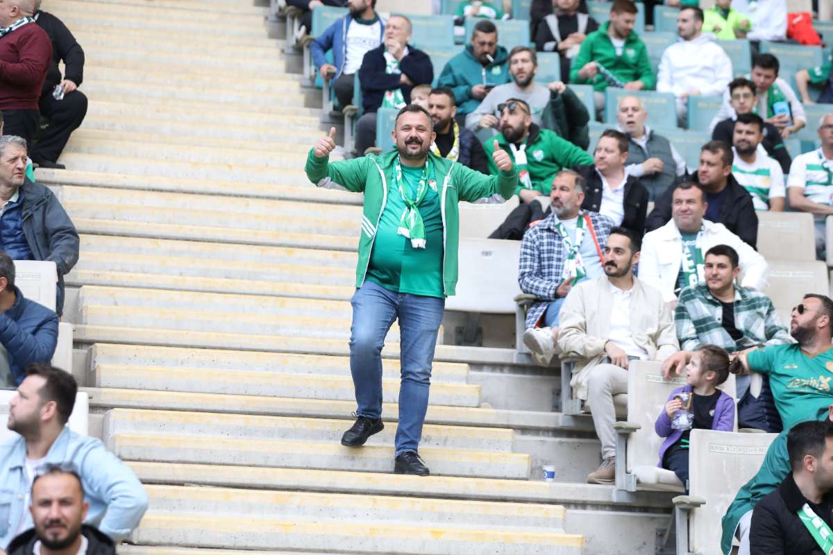 (FOTO GALERİ) BURSASPOR - 23 ELAZIĞ FK TARAFTAR FOTOĞRAFLARI
