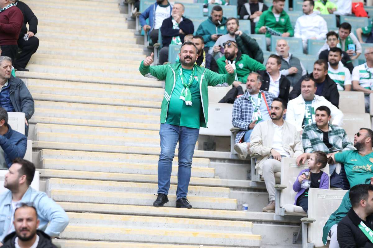(FOTO GALERİ) BURSASPOR - 23 ELAZIĞ FK TARAFTAR FOTOĞRAFLARI