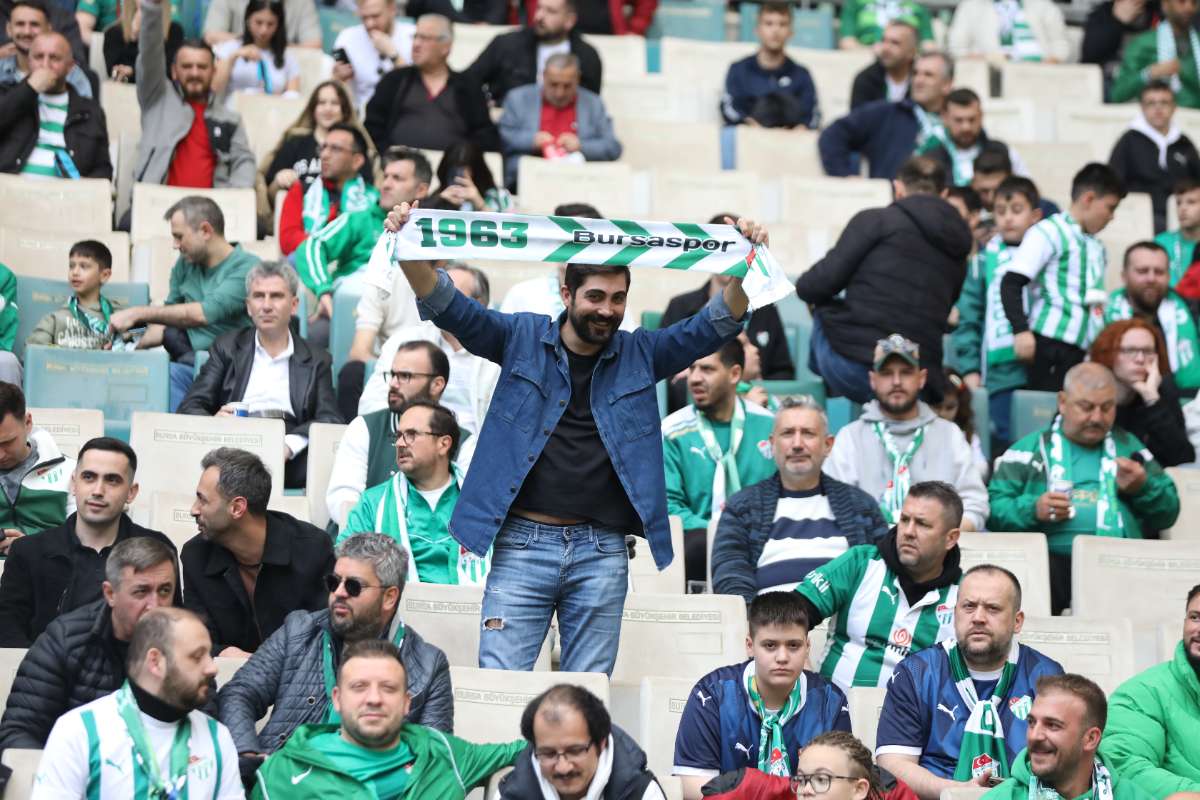 (FOTO GALERİ) BURSASPOR - 23 ELAZIĞ FK TARAFTAR FOTOĞRAFLARI