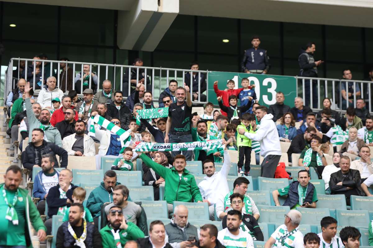 (FOTO GALERİ) BURSASPOR - 23 ELAZIĞ FK TARAFTAR FOTOĞRAFLARI