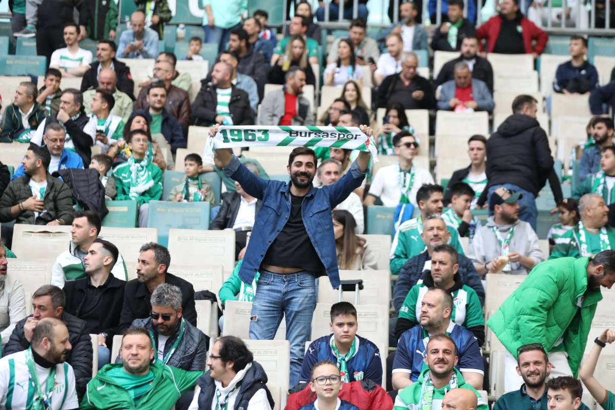(FOTO GALERİ) BURSASPOR - 23 ELAZIĞ FK TARAFTAR FOTOĞRAFLARI