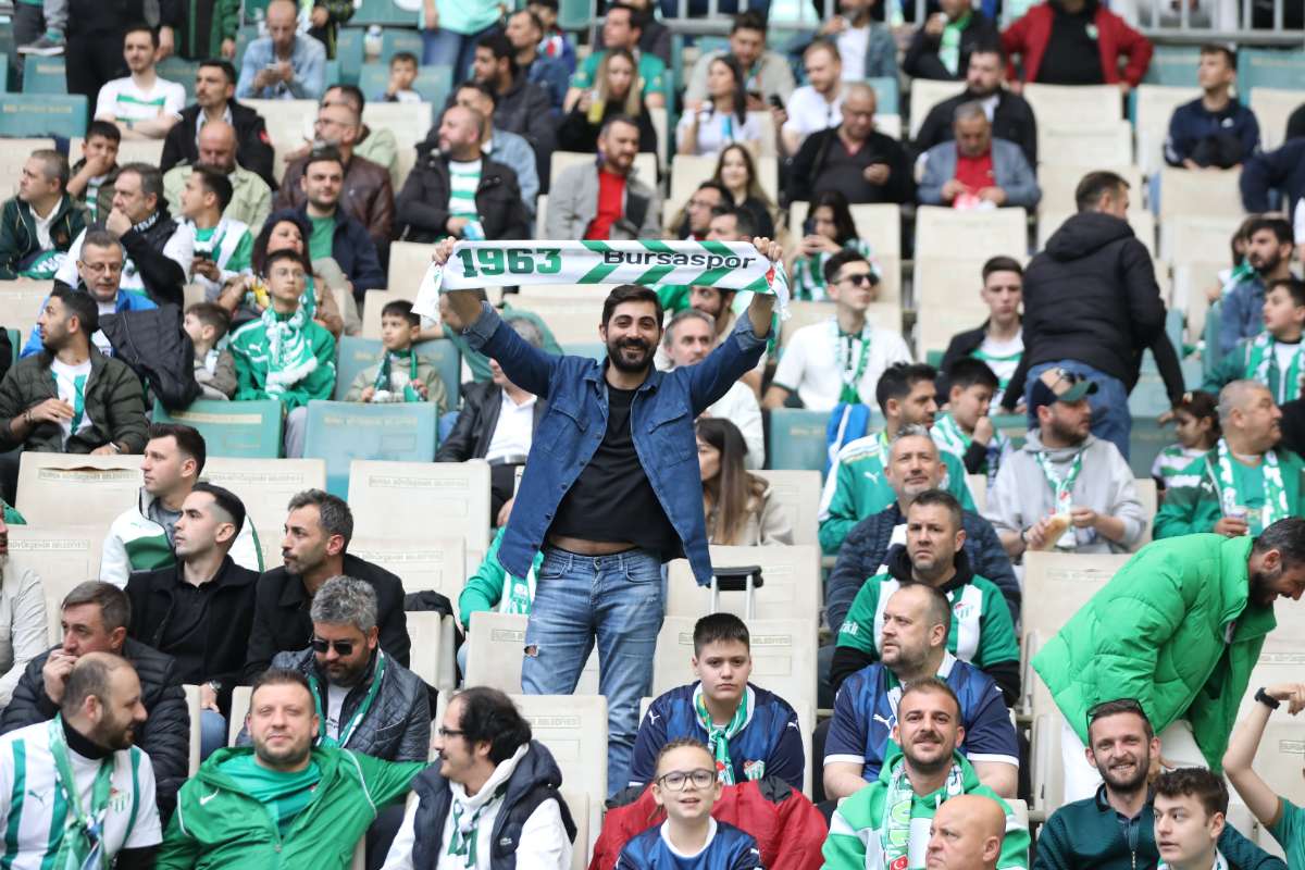 (FOTO GALERİ) BURSASPOR - 23 ELAZIĞ FK TARAFTAR FOTOĞRAFLARI