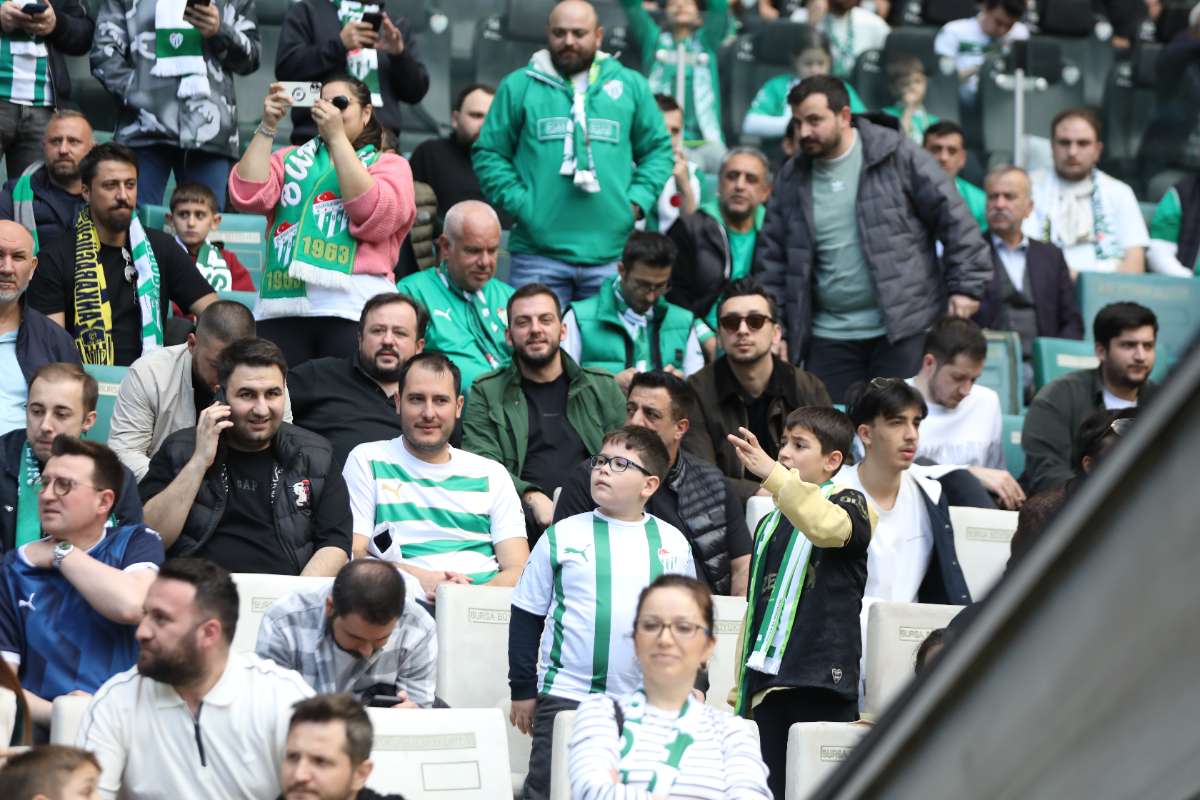 (FOTO GALERİ) BURSASPOR - 23 ELAZIĞ FK TARAFTAR FOTOĞRAFLARI