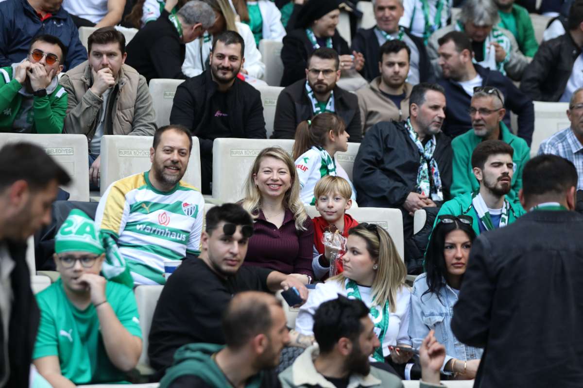 (FOTO GALERİ) BURSASPOR - 23 ELAZIĞ FK TARAFTAR FOTOĞRAFLARI