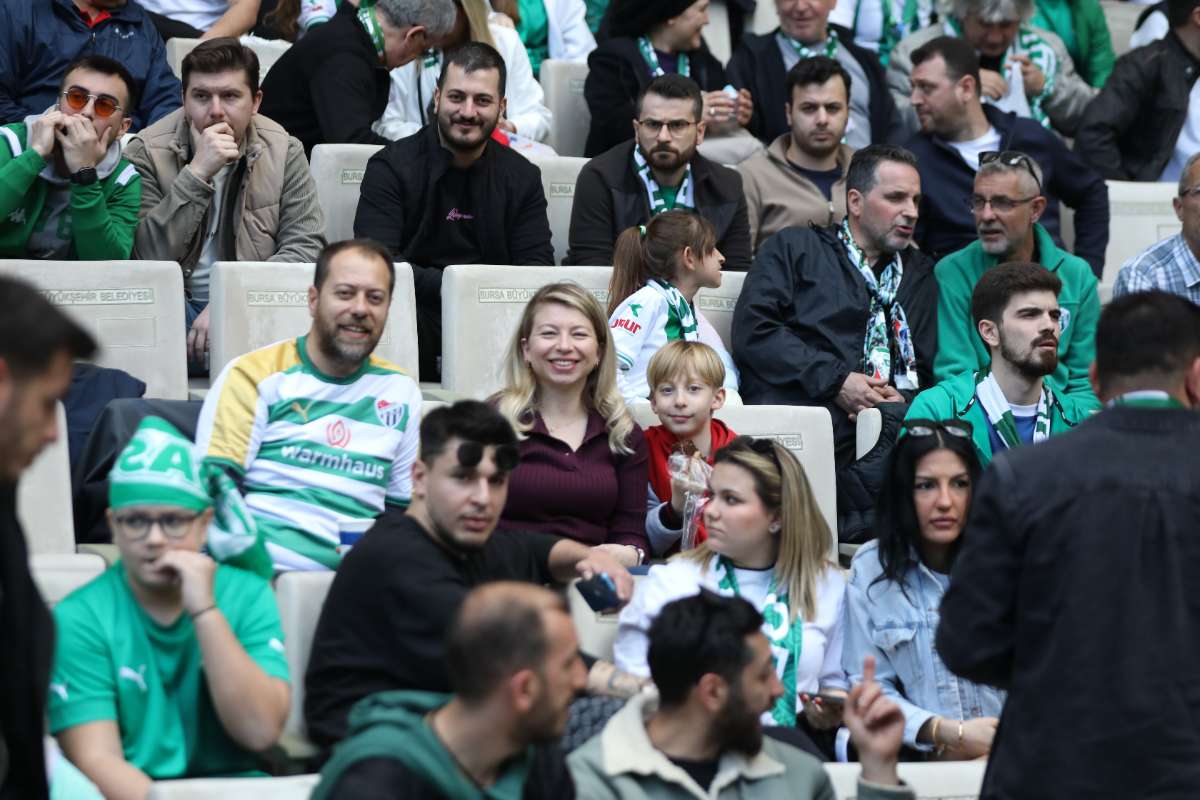 (FOTO GALERİ) BURSASPOR - 23 ELAZIĞ FK TARAFTAR FOTOĞRAFLARI