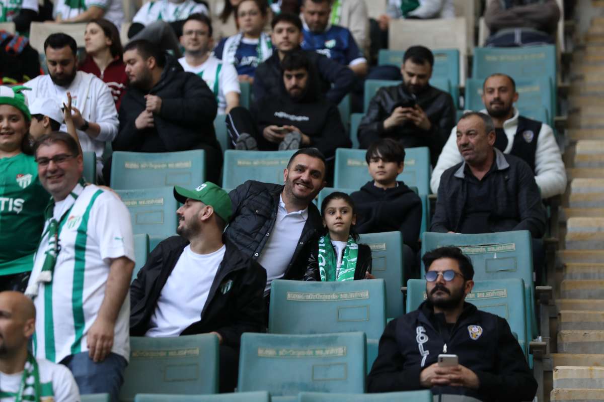 (FOTO GALERİ) BURSASPOR - 23 ELAZIĞ FK TARAFTAR FOTOĞRAFLARI