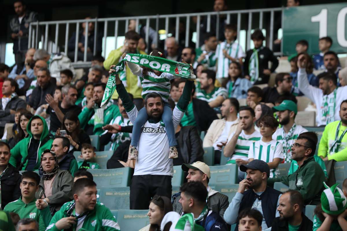 (FOTO GALERİ) BURSASPOR - 23 ELAZIĞ FK TARAFTAR FOTOĞRAFLARI