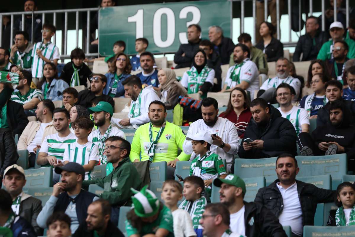 (FOTO GALERİ) BURSASPOR - 23 ELAZIĞ FK TARAFTAR FOTOĞRAFLARI