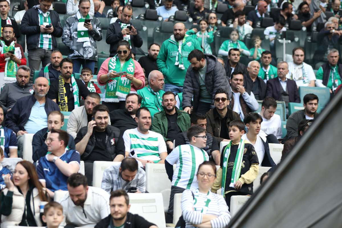 (FOTO GALERİ) BURSASPOR - 23 ELAZIĞ FK TARAFTAR FOTOĞRAFLARI