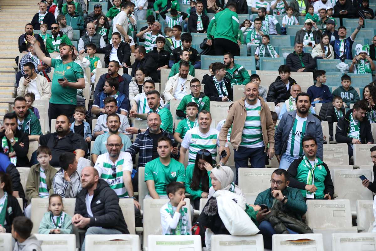 (FOTO GALERİ) BURSASPOR - 23 ELAZIĞ FK TARAFTAR FOTOĞRAFLARI