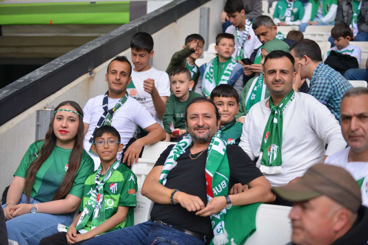 (FOTO GALERİ) BURSASPOR - 23 ELAZIĞ FK TARAFTAR FOTOĞRAFLARI