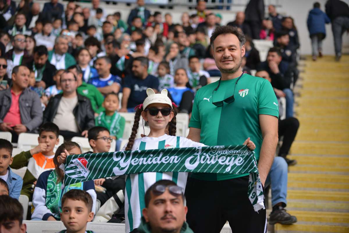 (FOTO GALERİ) BURSASPOR - 23 ELAZIĞ FK TARAFTAR FOTOĞRAFLARI