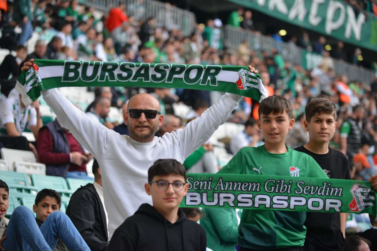 (FOTO GALERİ) BURSASPOR - 23 ELAZIĞ FK TARAFTAR FOTOĞRAFLARI