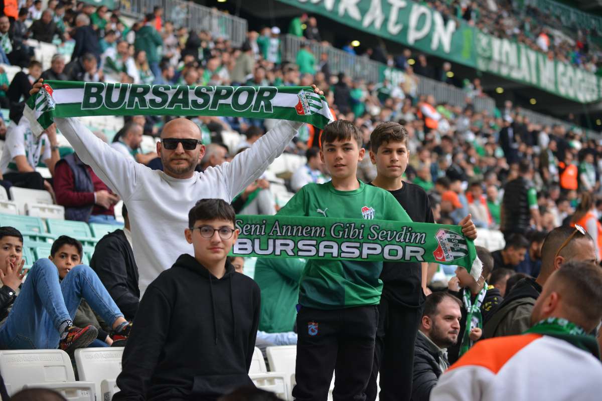 (FOTO GALERİ) BURSASPOR - 23 ELAZIĞ FK TARAFTAR FOTOĞRAFLARI