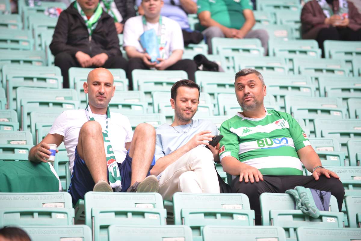 (FOTO GALERİ) BURSASPOR - 23 ELAZIĞ FK TARAFTAR FOTOĞRAFLARI