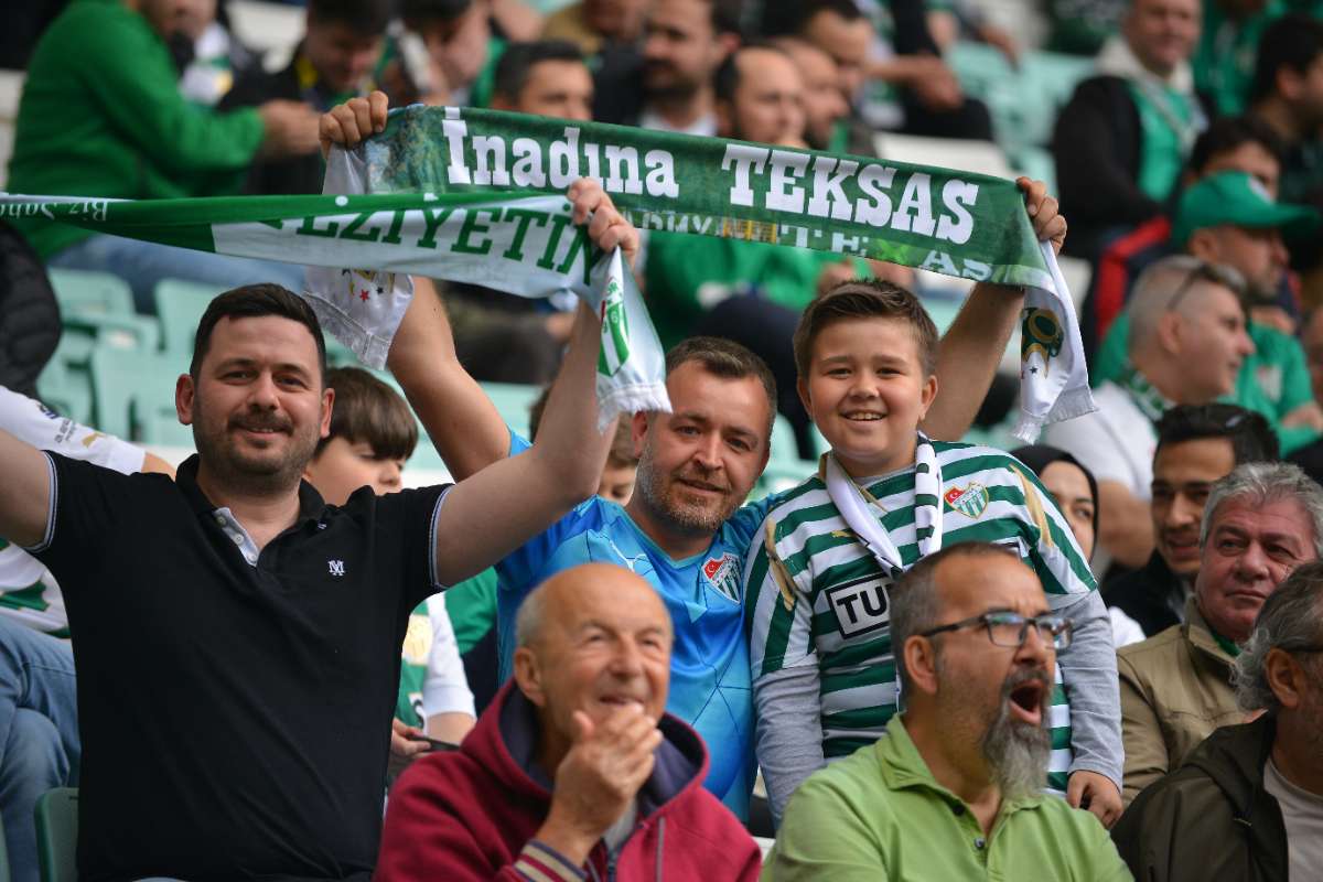 (FOTO GALERİ) BURSASPOR - 23 ELAZIĞ FK TARAFTAR FOTOĞRAFLARI