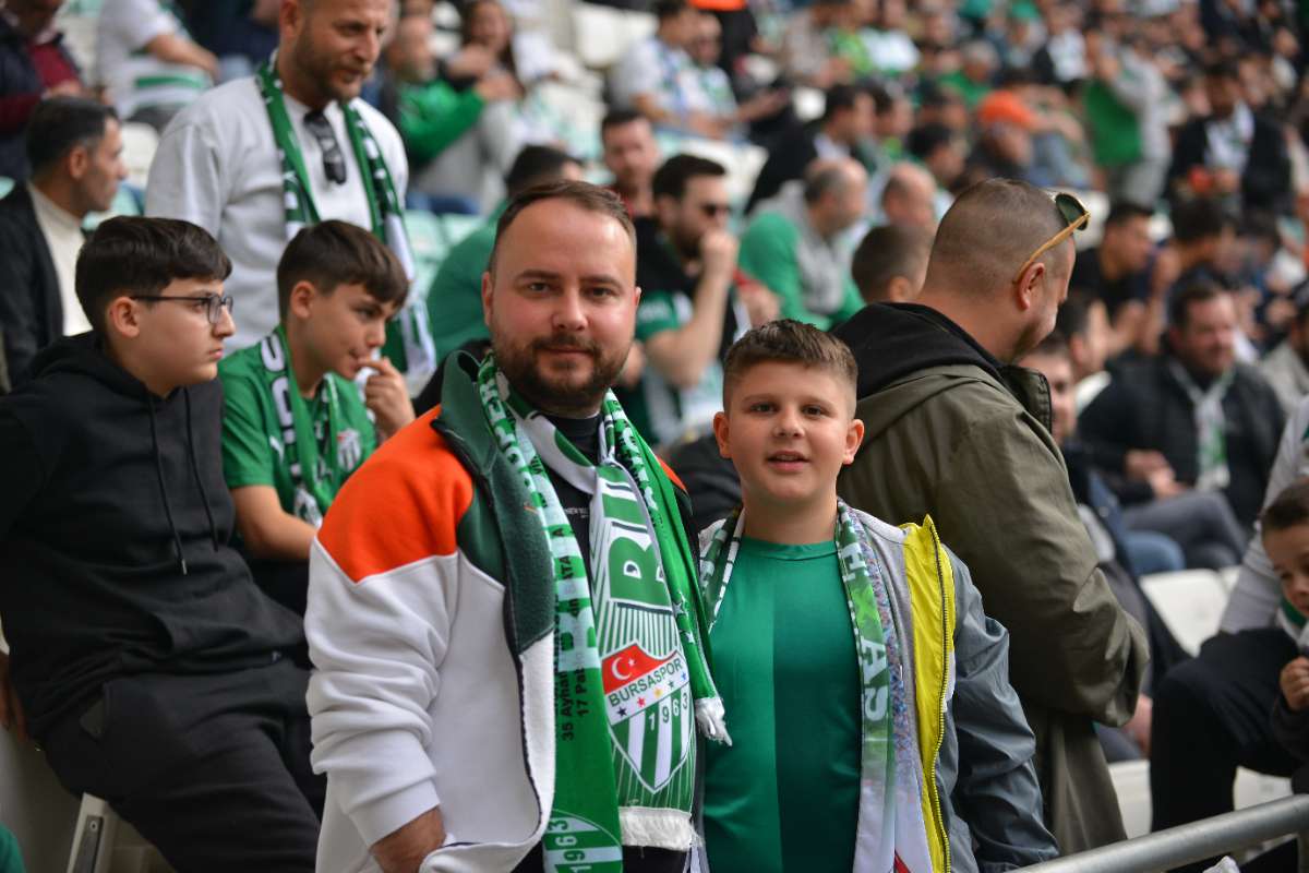 (FOTO GALERİ) BURSASPOR - 23 ELAZIĞ FK TARAFTAR FOTOĞRAFLARI